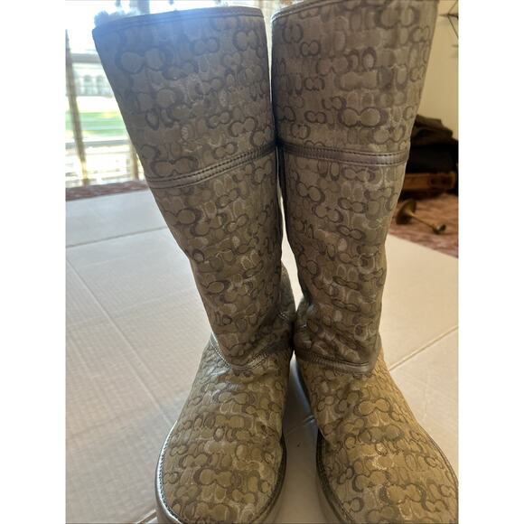 Coach Women’s Size 6B Boots Logo Silver Nikole Mid Calf Shearling Signature - Picture 8 of 16